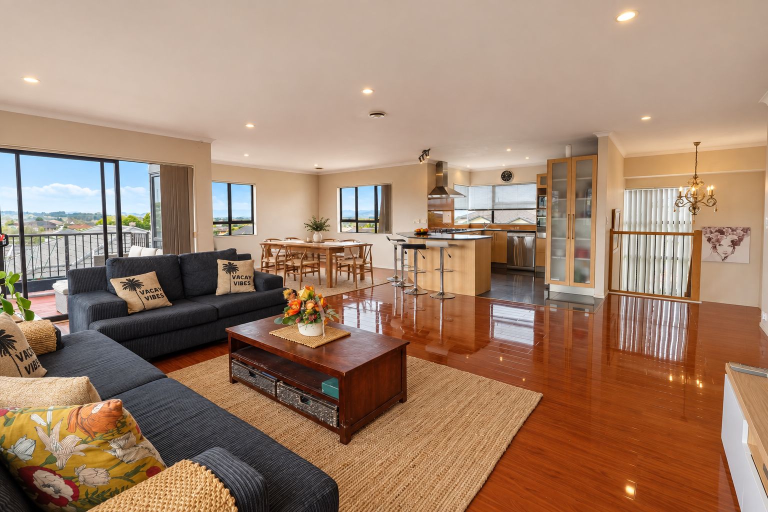 Open-plan living — 19 Nanleen Rise, The Gardens, Manukau