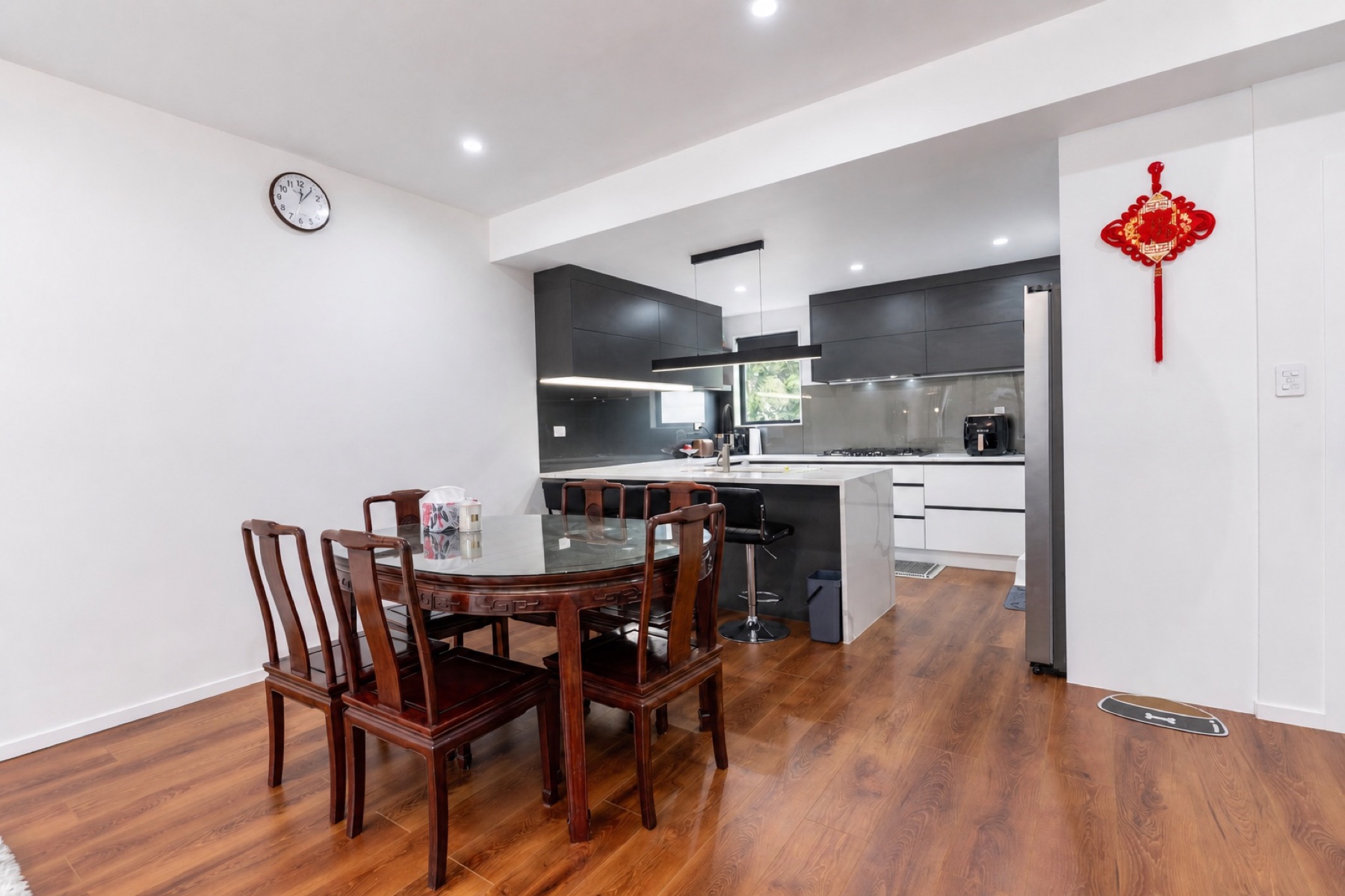 Dining and living at 18D Pinewood Street, Avondale