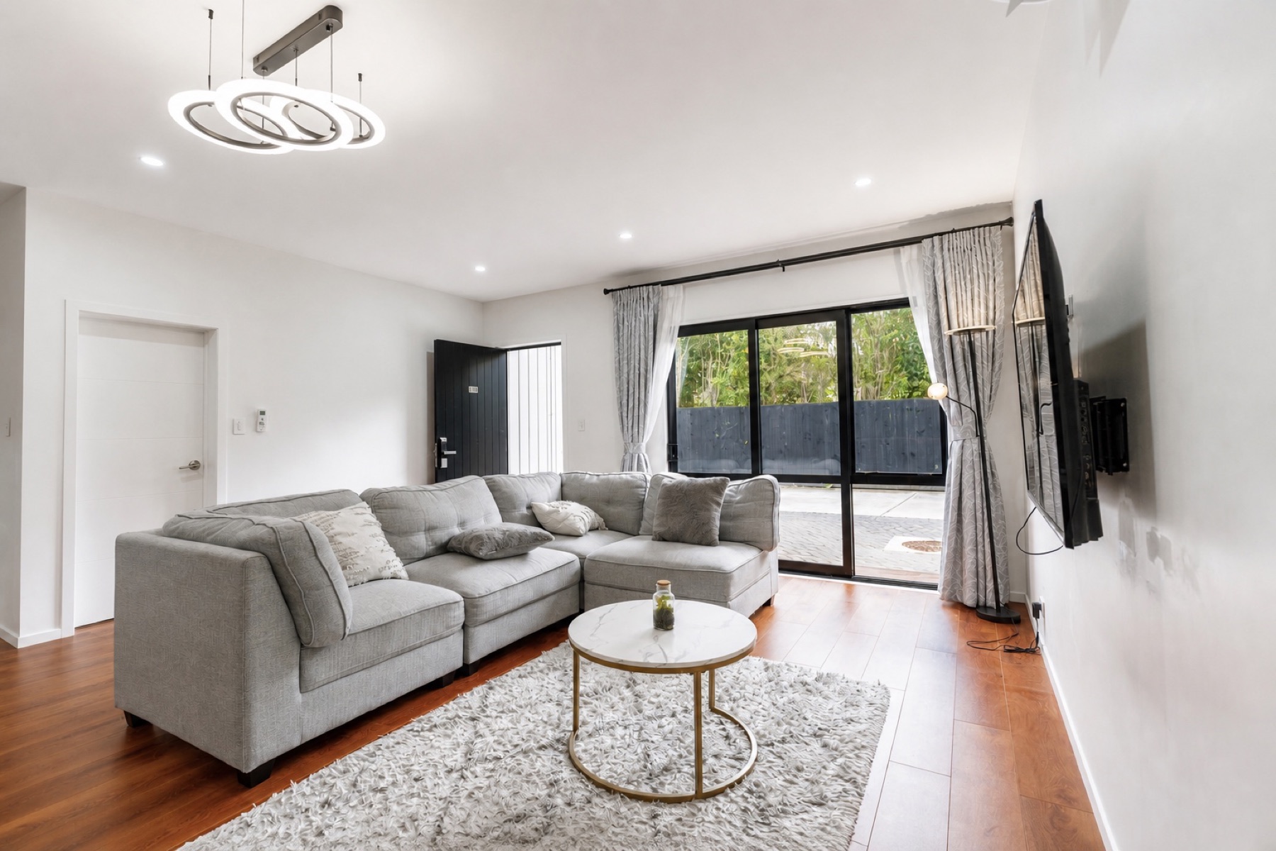Lounge at 18D Pinewood Street, Avondale
